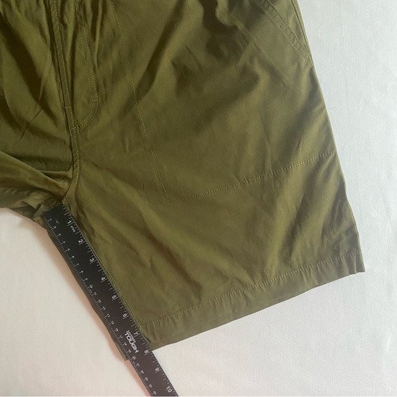 RVCA Civic 2 Hybrid Shorts Mens XL Green Belted Zip Pocket Athletic Hiking NEW - Picture 15 of 15